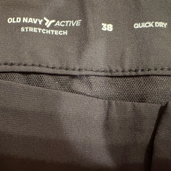 Old Navy Nylon Chino Stretch Tech Shorts, Size 38. 7” inseam. - Picture 8 of 11